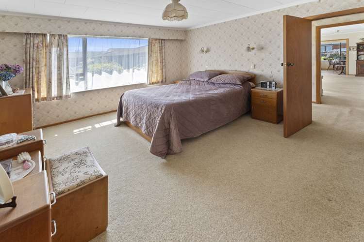 3c Shakespeare Walk The Wood_13