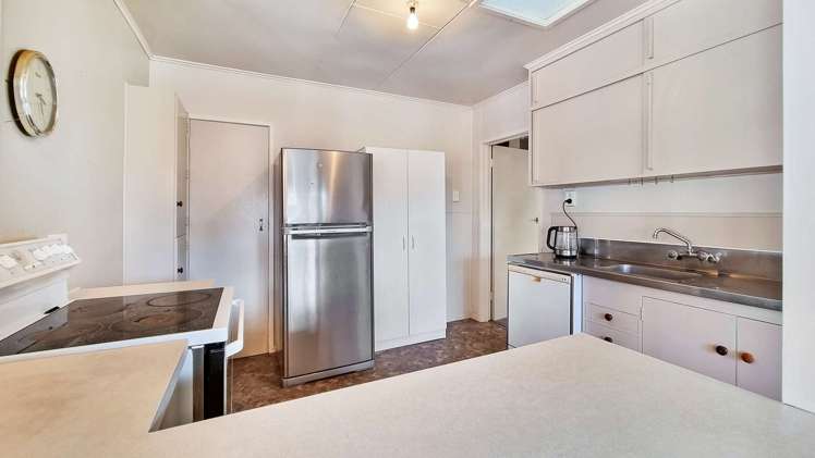 15 Holland Street Glenholme_9