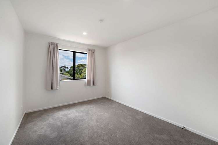 Unit B/6 Waitaki Street Henderson_8