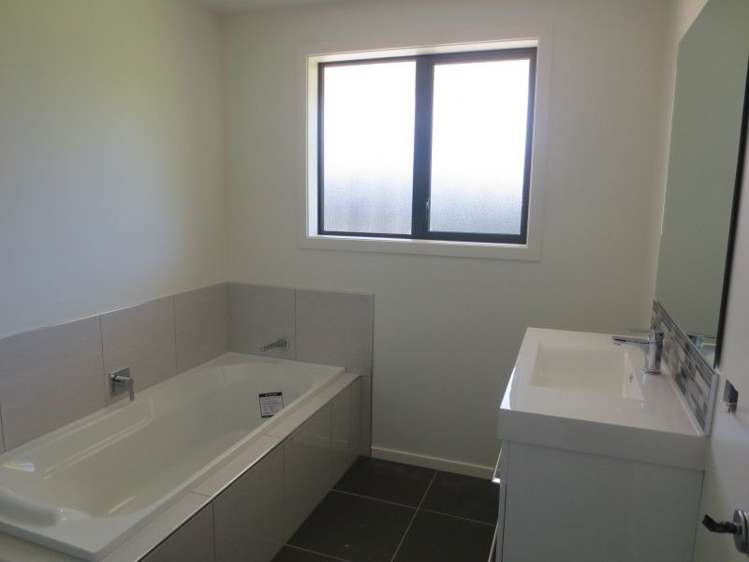 36 Briar Crescent Alexandra_8