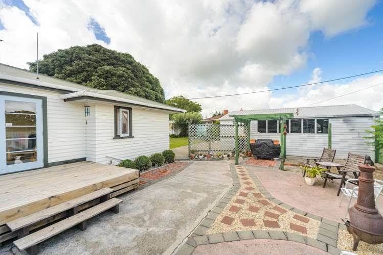 207 South Street Feilding_22