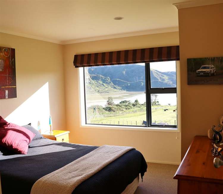 241 Te Mahoe Road Mokau_14