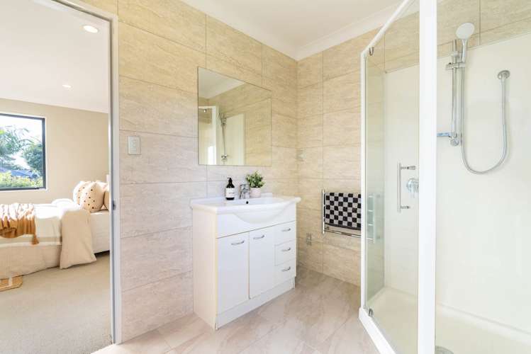 18A Enderby Drive Te Atatu Peninsula_12