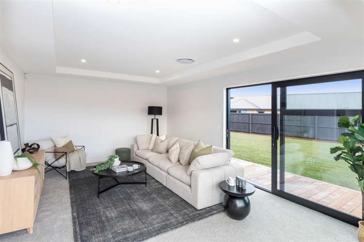 76 Whitehorn Drive Lincoln_10