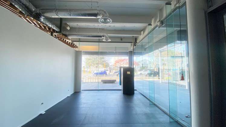 Ground Floor/247 Cameron Road Tauranga Central_6