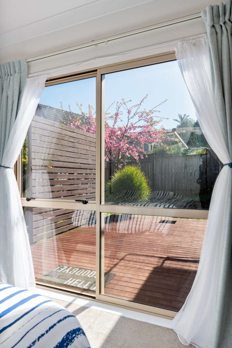 55 Helleur Road Massey_18