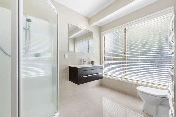 70 Meadowvale Avenue Forrest Hill_10