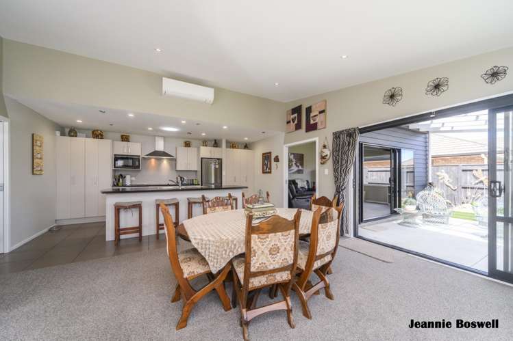 5 Levi Place Kelvin Grove_5