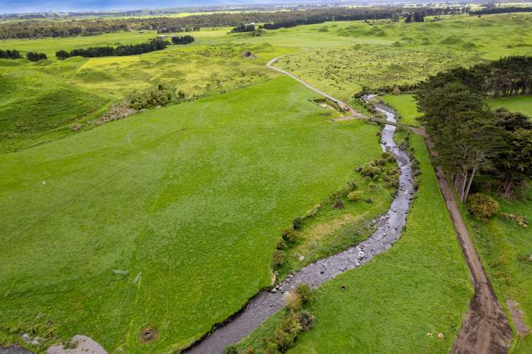 1055 Waiteika Road Opunake_9