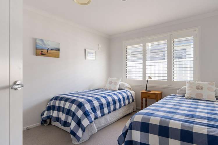 19 Joanne Street Lytton West_10