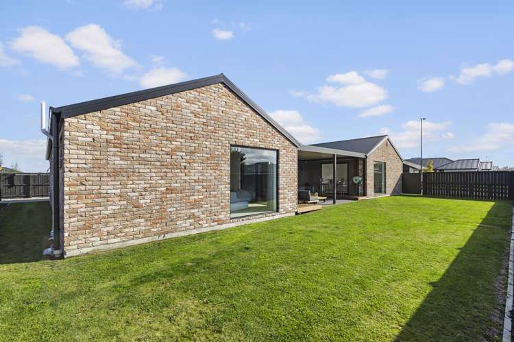 10 Acrasia Street Lincoln_17