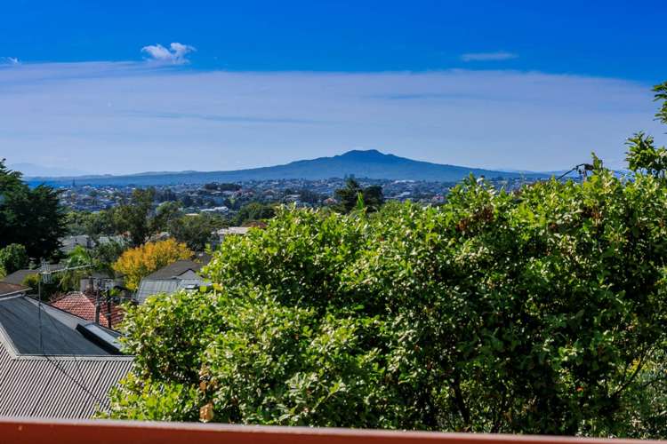 4/205 Onewa Road Birkenhead_21