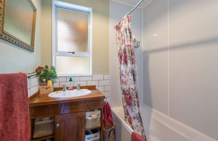 2 Franklyn Close Wakefield_17