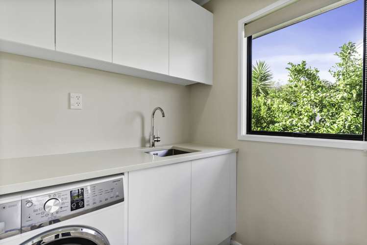 34 Meadowood Drive Unsworth Heights_11