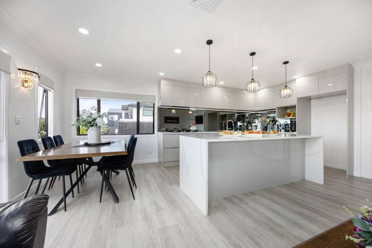 49 Saralee Drive Manurewa_10