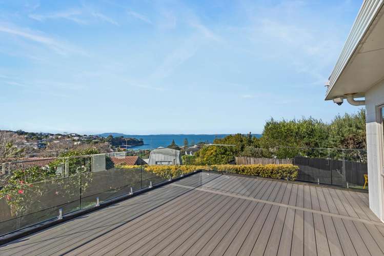 825 Beach Road Browns Bay_1