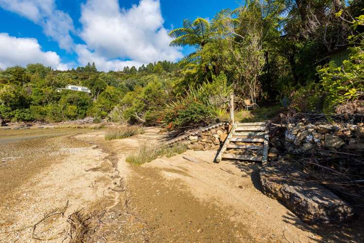 683 Queen Charlotte Drive Havelock_25