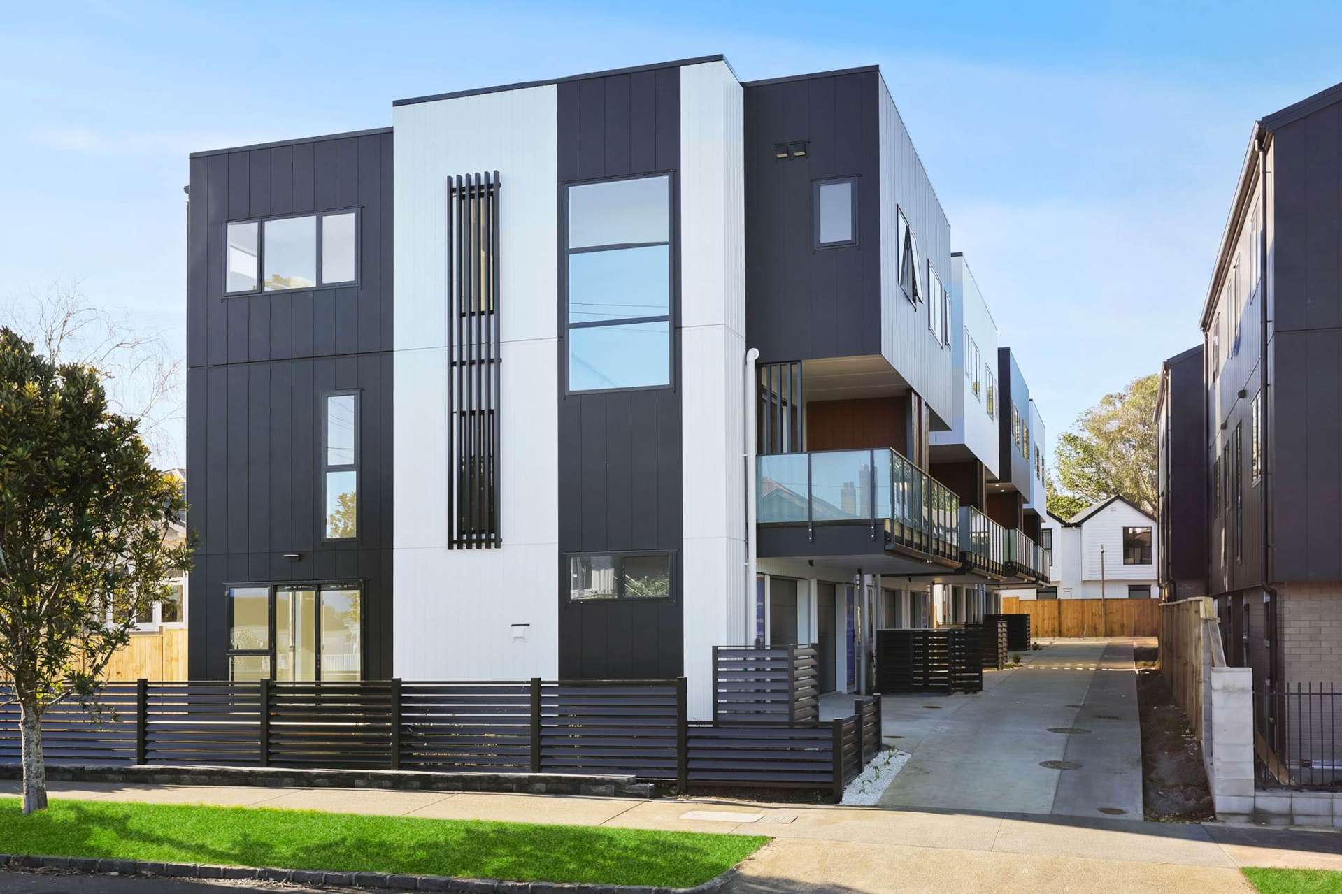 18 Richardson Road Mt Albert_0