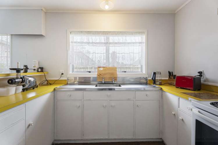 2/24 Waimana Road Conifer Grove_7