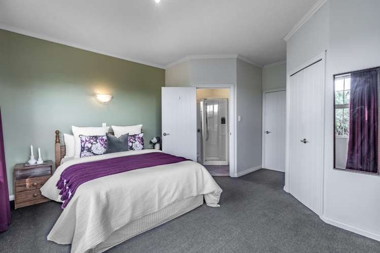 16 Raeburn Avenue Otatara_11