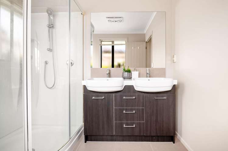 102 Barrington Drive Huntington_23