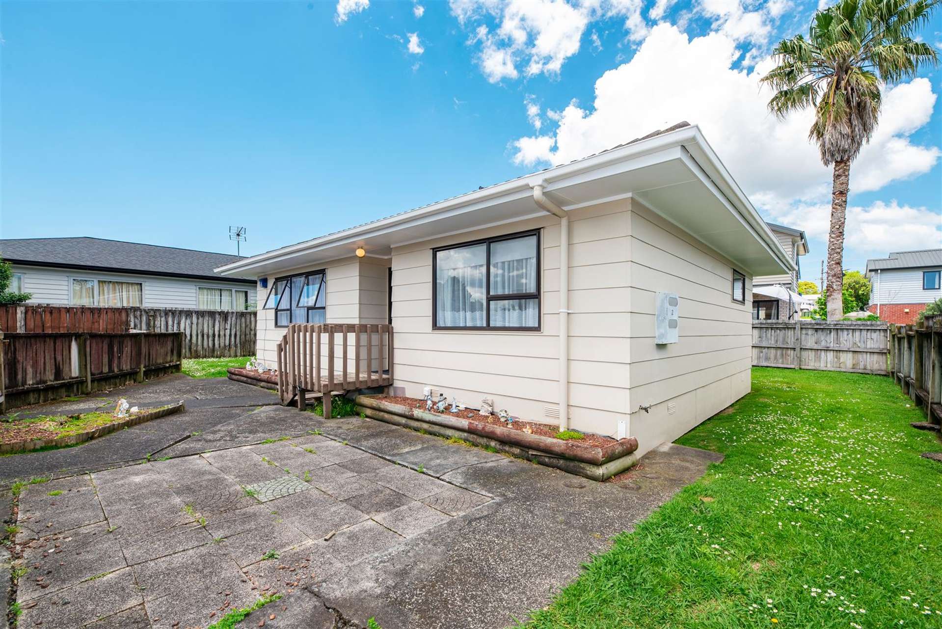 2/73 Tabitha Crescent Henderson_0