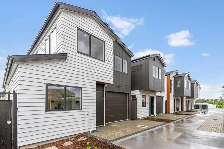 Lot 1-5/118 Chivalry Road Glenfield_1