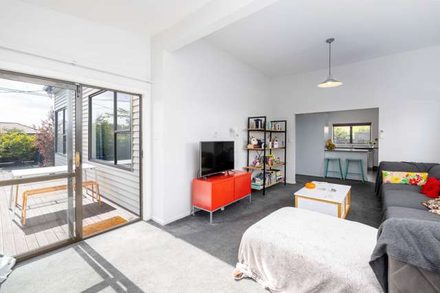 2b Vivian Street Burwood_4