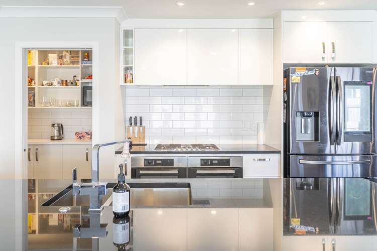 1 Hattersley Grove Churton Park_8