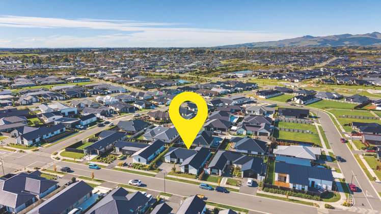 63 Blunden Road Lincoln_21