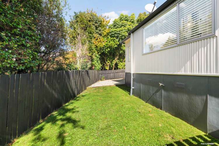 2/10 Trident Place Cockle Bay_18