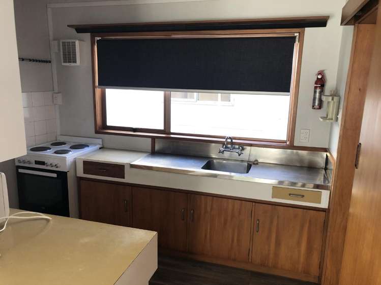 1B Lovelock Place 10458_4