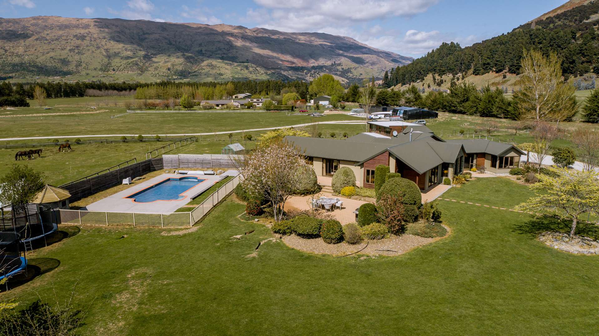 36 Ruru Lane Wanaka_0