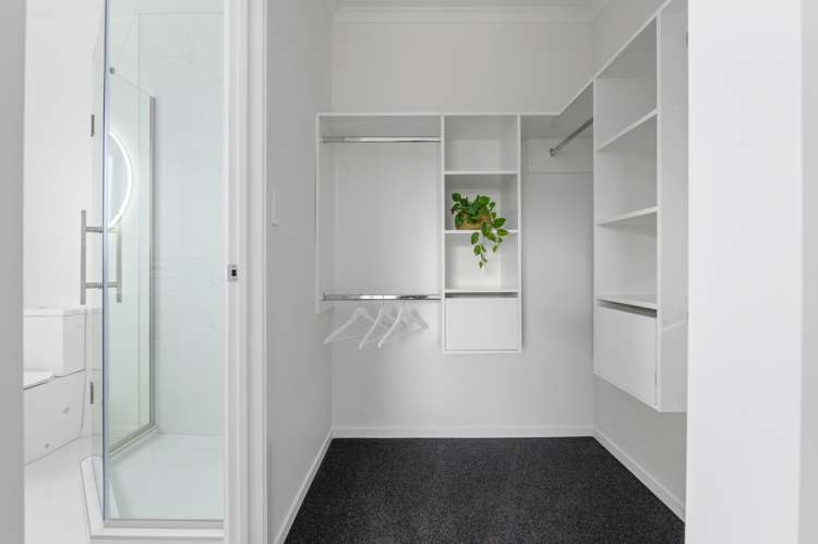 2/10 Norman Street Nawton_9