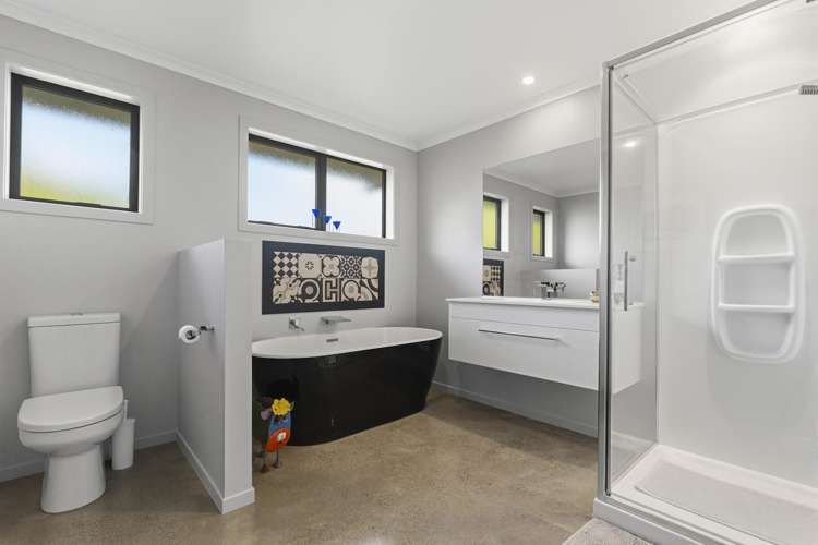 3 Ellesmere Close Pyes Pa_17