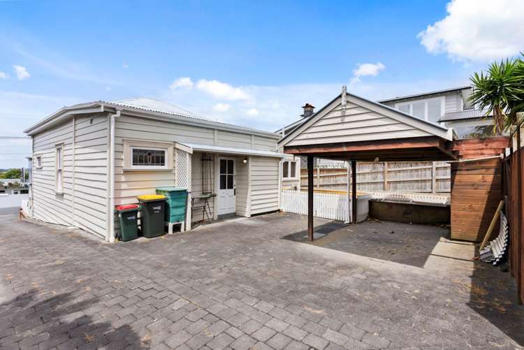 1/16 Richmond Avenue Northcote Point_24