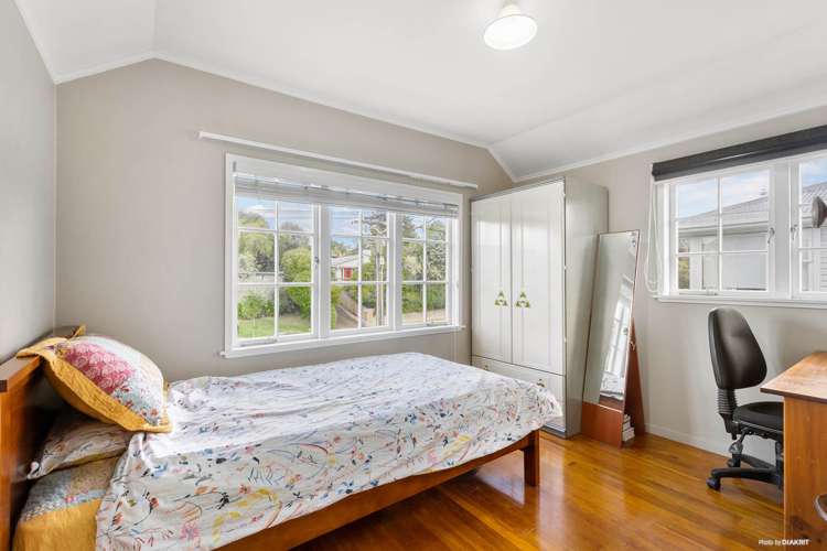 39 Lauderdale Road Birkdale_10