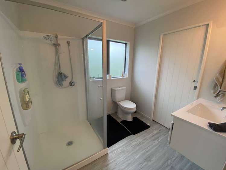 8a Ropata Avenue Point England_10