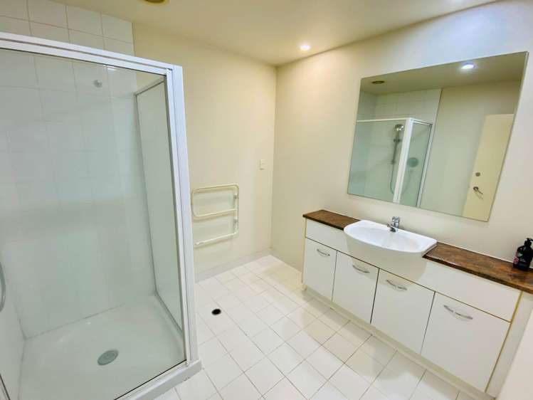 5e/196 Hobson Street Auckland Central_5