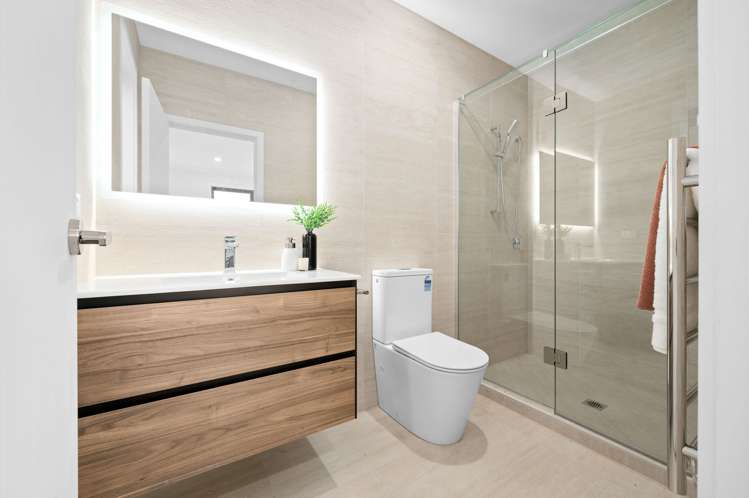 39 Overton Street Rototuna North_9