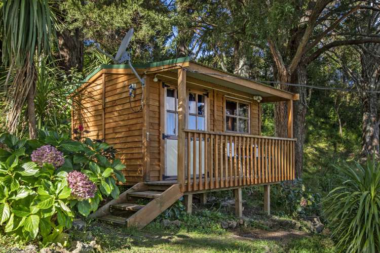 43 Riverside Drive Riverside_19