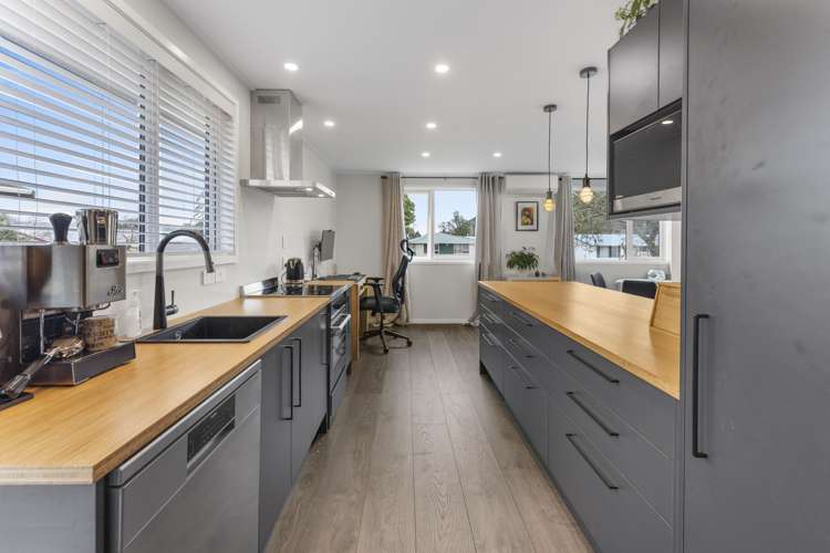 5 Kansas Grove Totara Park_11