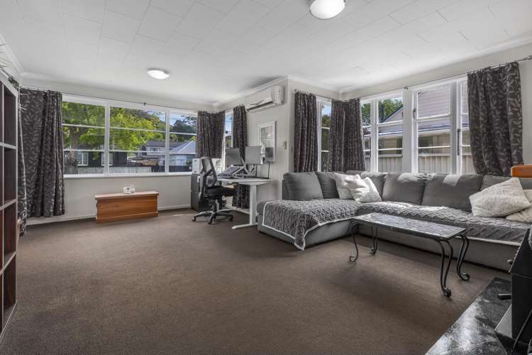 89 Waddington Drive Naenae_2