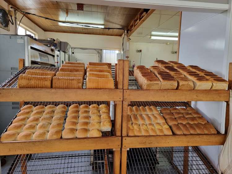 654 Port Road Whangamata ThamesCoromandel Businesses For Sale