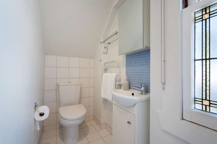 27 Hastings Parade Devonport_23