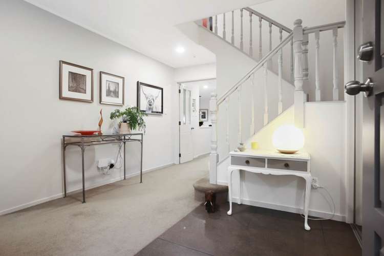 1/159 Norman Lesser Drive Saint Johns_8