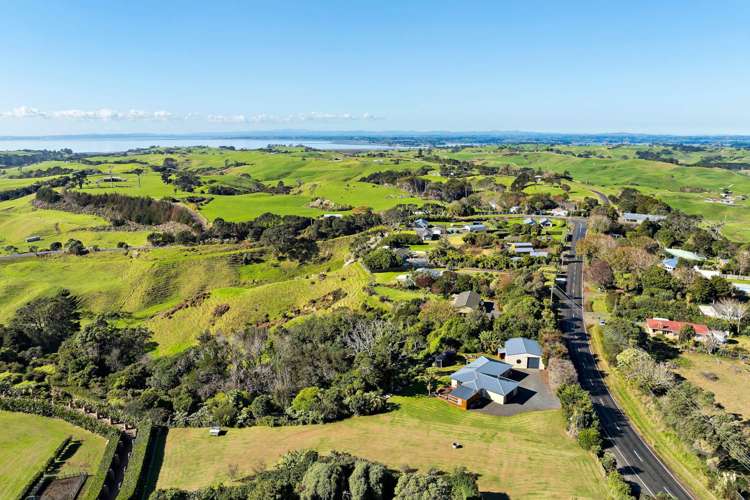 2123 Awhitu Road Pollok_2