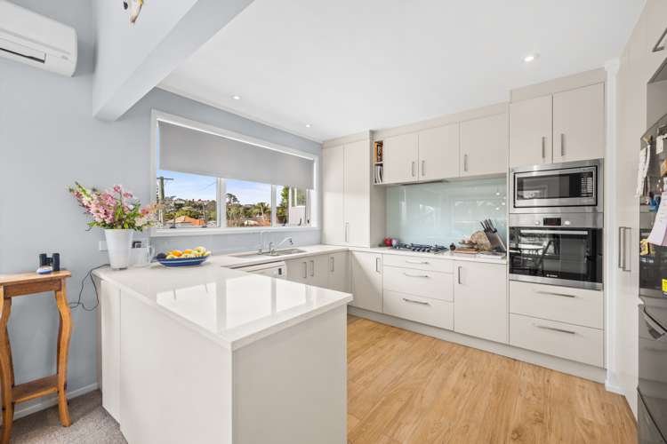 14 Luplau Crescent Cockle Bay_6