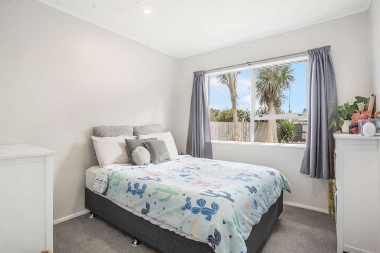 2/82 Kelvin Road Papakura_6