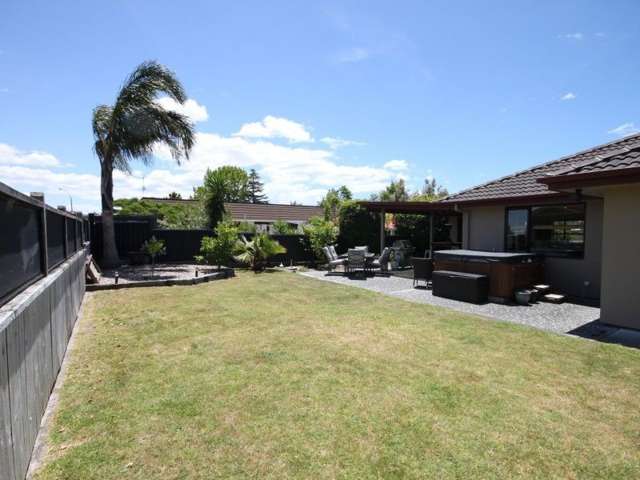 6 Crown Reef Pauanui_3